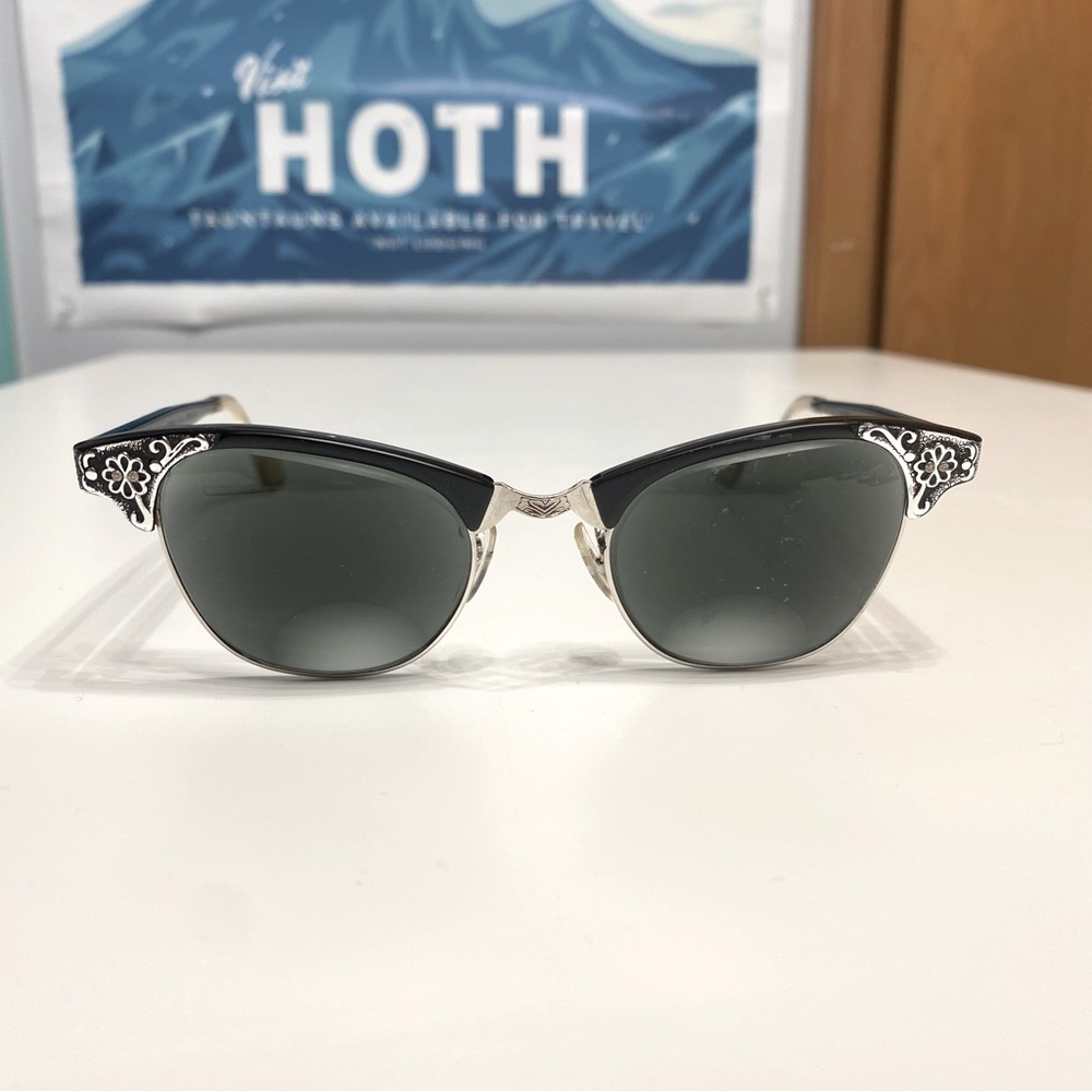 Artcraft Vintage Eyeglasses Black & Silver Metal Frame Retro Style